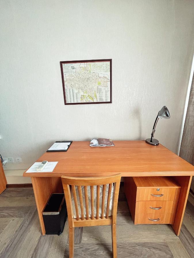 Hotel Golden Dragon Bishkek Esterno foto