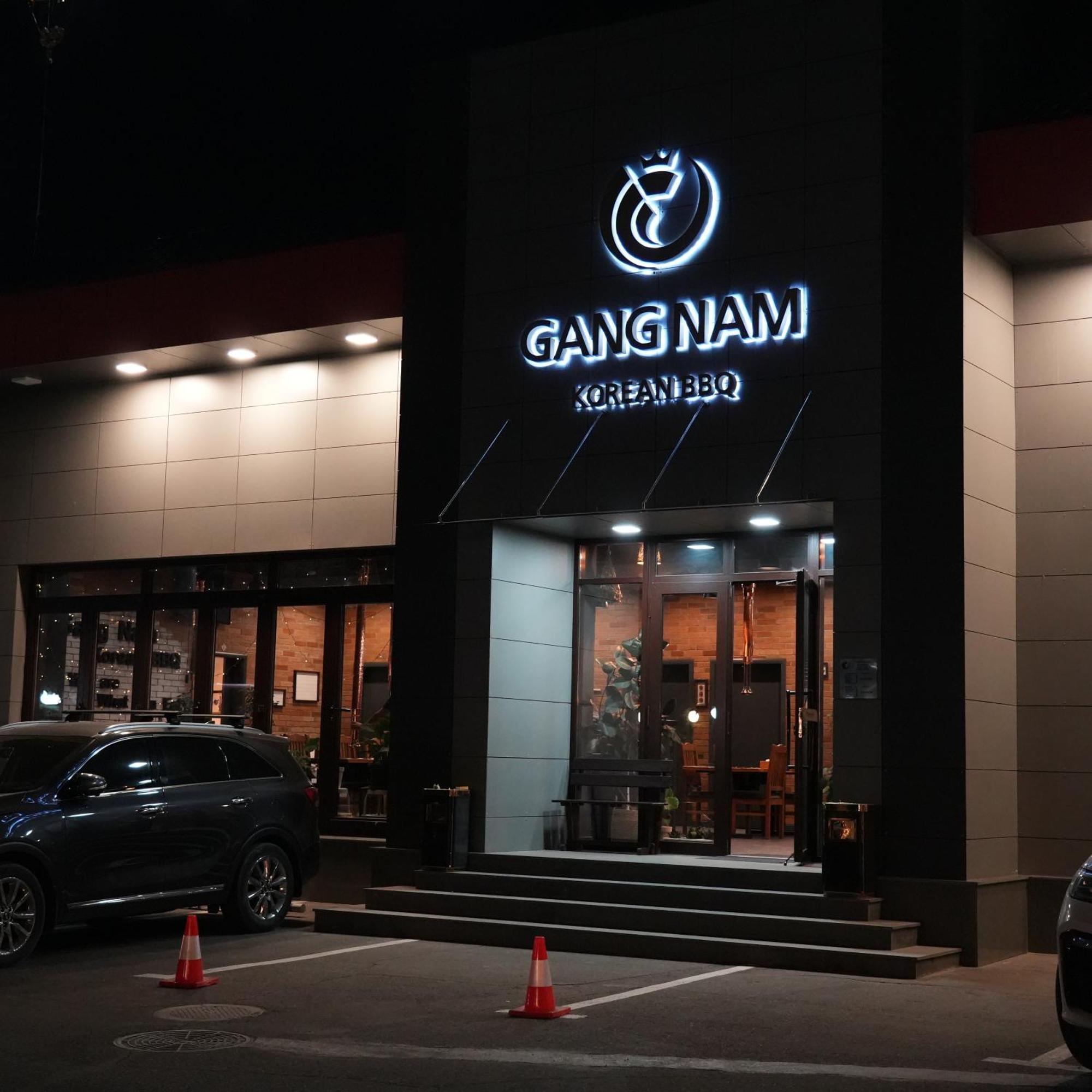 Hotel Golden Dragon Bishkek Esterno foto