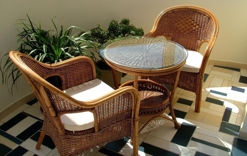 Hotel Golden Dragon Bishkek Esterno foto