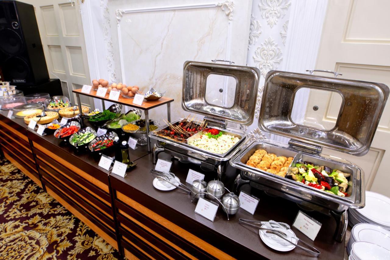 Hotel Golden Dragon Bishkek Esterno foto